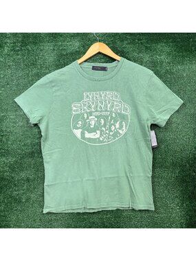 Lynyrd Skynyrd Street Survivors Rock Band 1970-1977 T-Shirt Size Large
